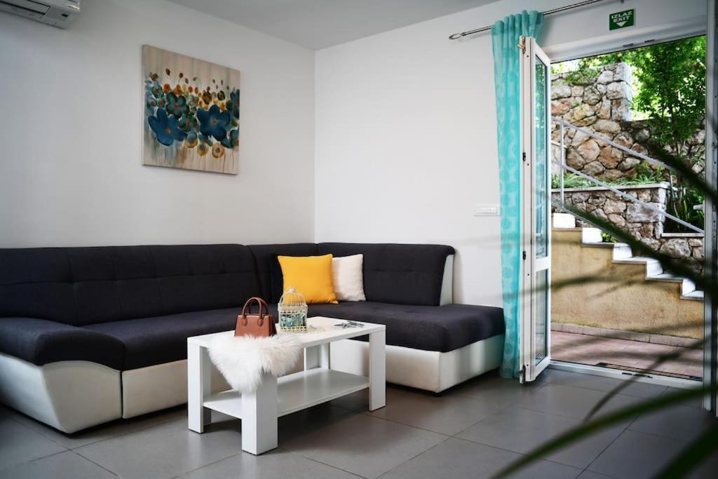 Wave N' Sea Apartment With A Private Pool 杜布罗夫尼克 外观 照片