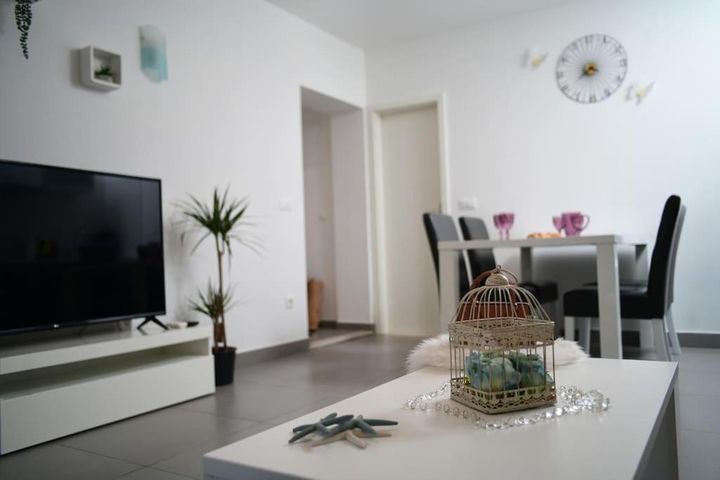 Wave N' Sea Apartment With A Private Pool 杜布罗夫尼克 外观 照片