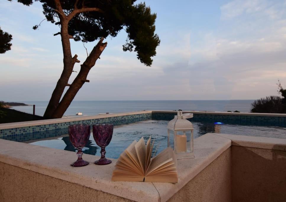 Wave N' Sea Apartment With A Private Pool 杜布罗夫尼克 外观 照片